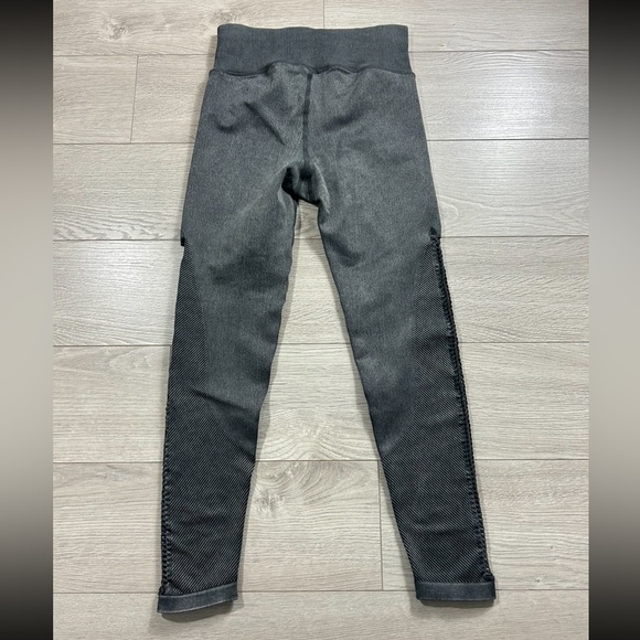 Aerie Offline 7/8 Ribbed High Rise Seamless Leggings Side Braided Gray - Picture 4 of 13